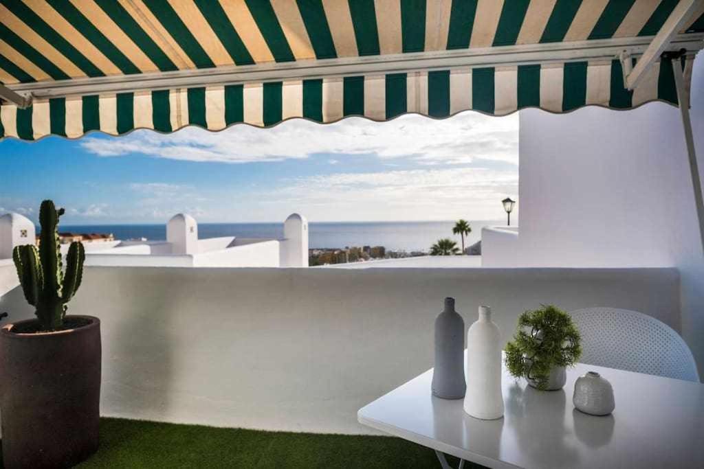 The Black House In Apartamento Costa Adeje (Tenerife)