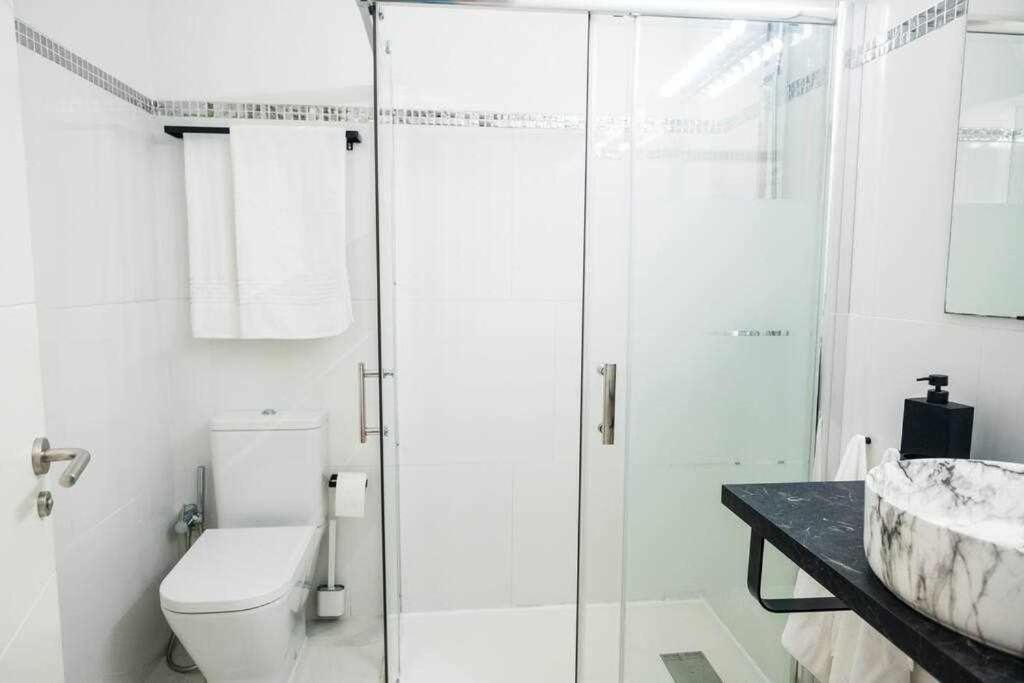The Black House In Apartamento