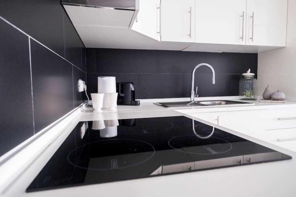 The Black House In Apartamento *